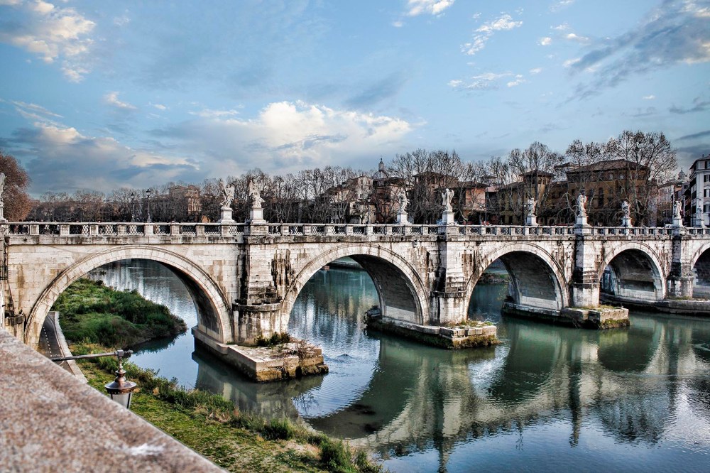 Puente Roma